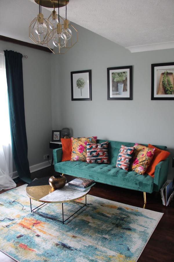 Beautiful Apartment In Guildford With Parking Send Eksteriør bilde