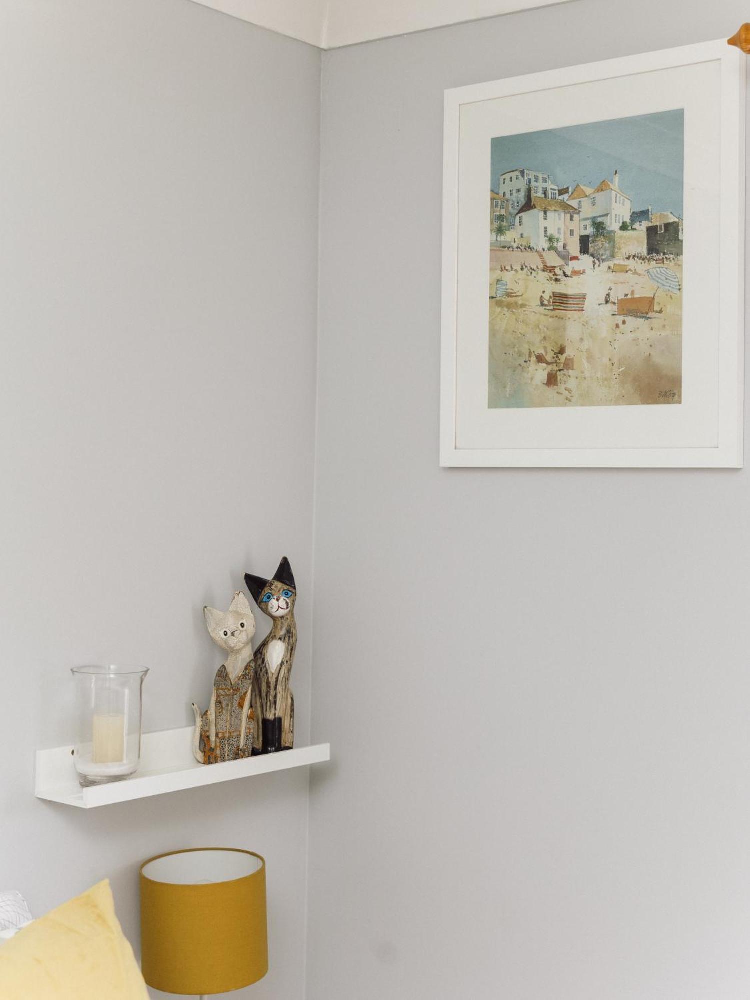 Beautiful Apartment In Guildford With Parking Send Eksteriør bilde